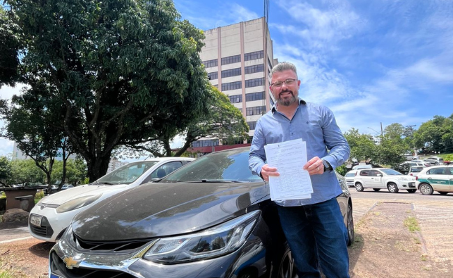 Prefeitura rompe dois contratos de locação de veículos e economia será de R$ 2,3 milhões em quatro anos.