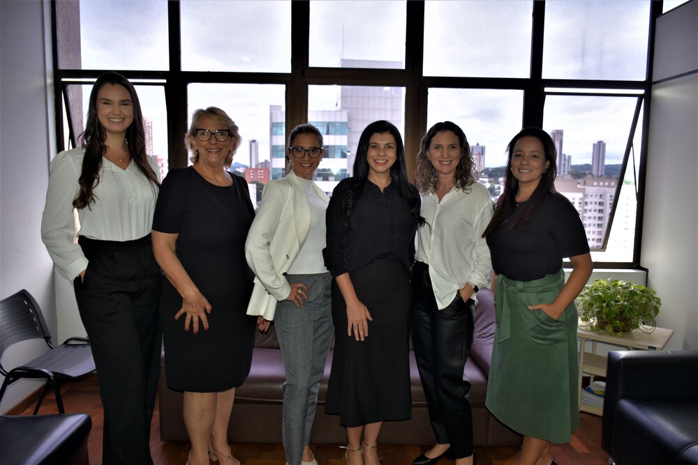 Secretárias Betina, Simone, Andrea, Gislaine, Daiana e Michele