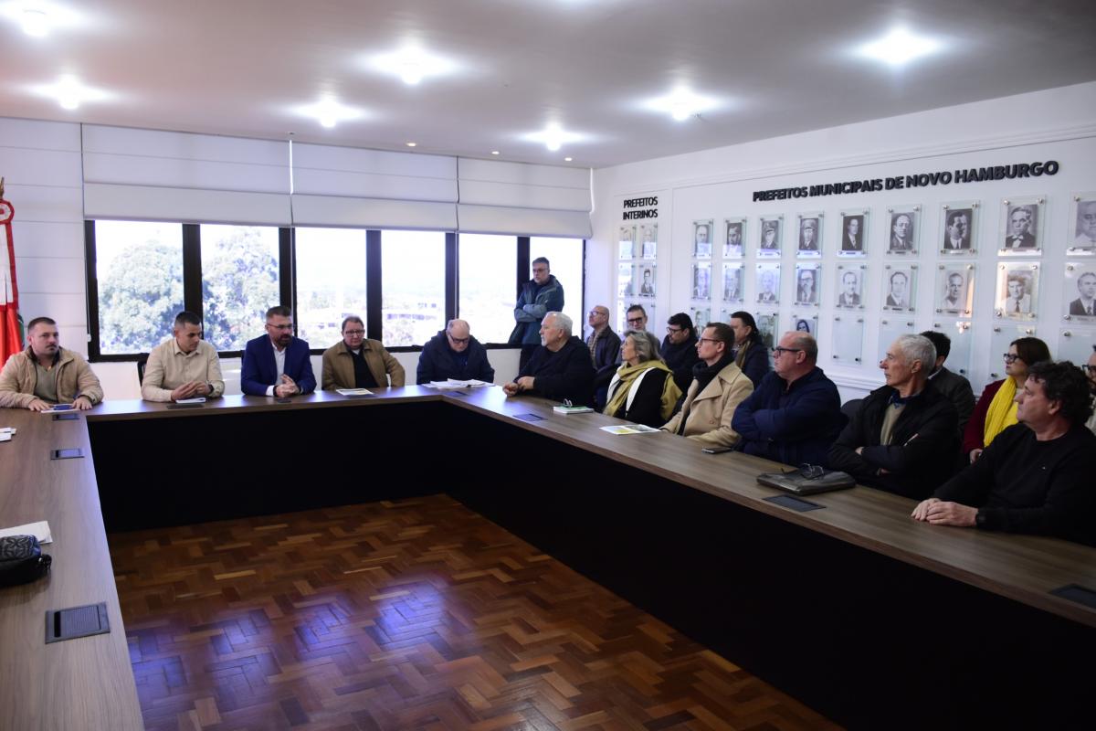 Encontro debateu propostas para agilizar a liberação de novos empreendimentos em Novo Hamburgo