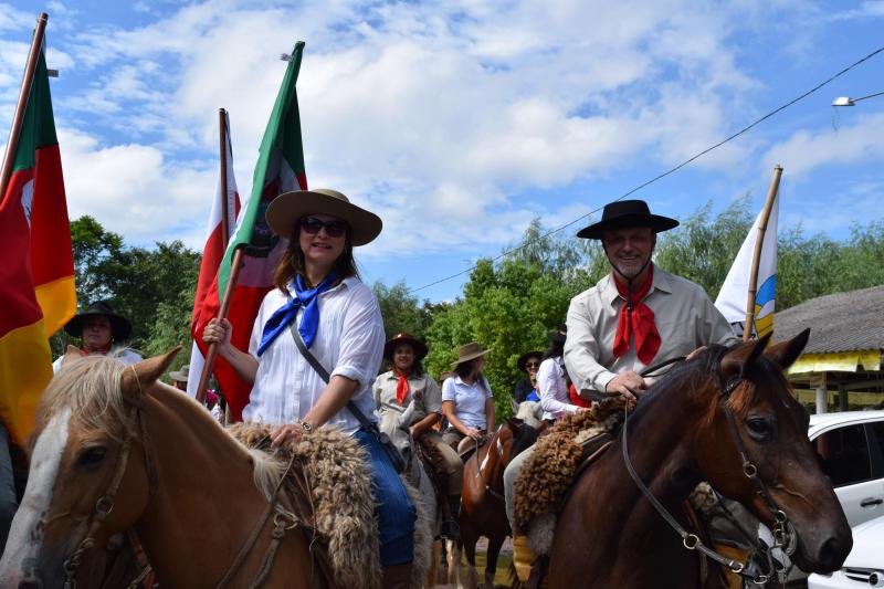 VEM AÍ A CAVALGADA EM HOMENAGEM AO DIA DO COLONO - Prefeitura