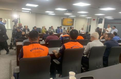 Representantes da Defesa Civil de Novo Hamburgo em seminário na Assembleia