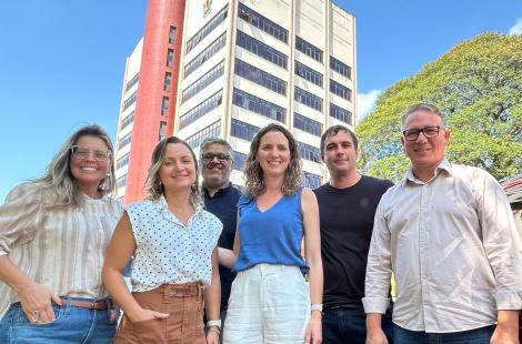  Secretária Daiana e diretores comemoram os bons resultados