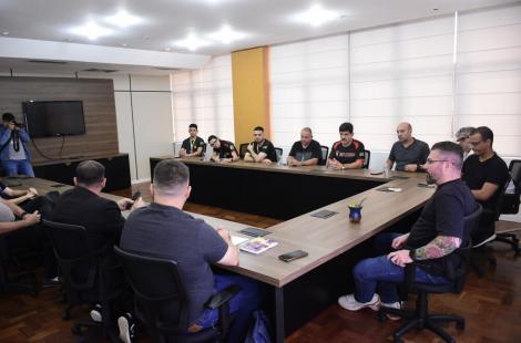 Prefeito recebe representantes da FIEPS-RS em Novo Hamburgo