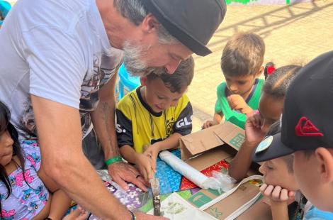 Ações oportunizam acesso à educação, cultura, esporte, lazer, assistência social e qualificação profissional