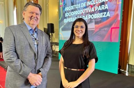 Volnei Ferrari e secretária Gislaine Pires representaram a SDSH